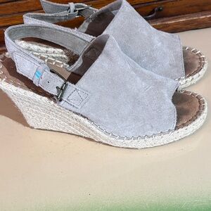Toms Light Gray Suede Espadrille Wedges